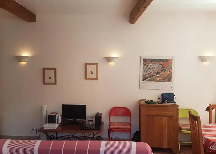 Appartement De Charme A 50M De La Plage De Sable
